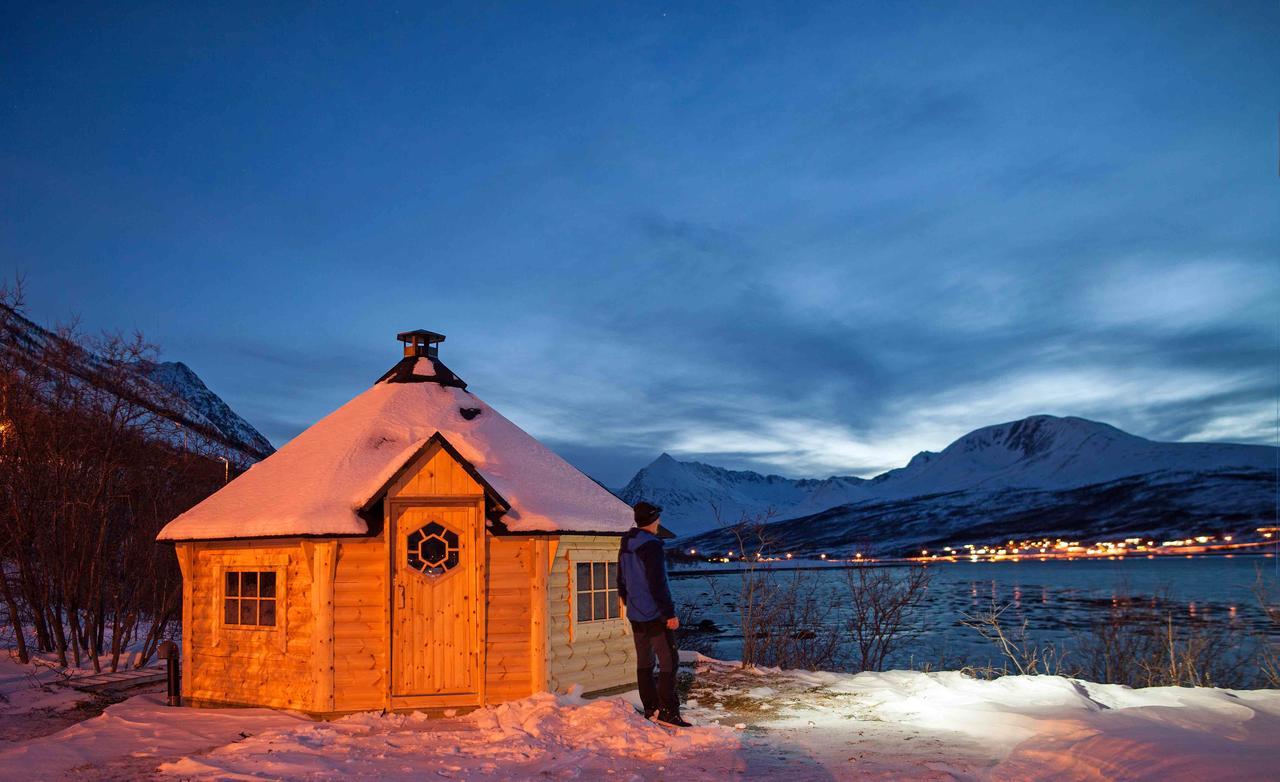 Lyngen Fjordcamp Villa Nord-Lenangen Екстериор снимка